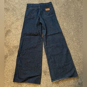 Vintage 1970s Wrangler wide leg jeans